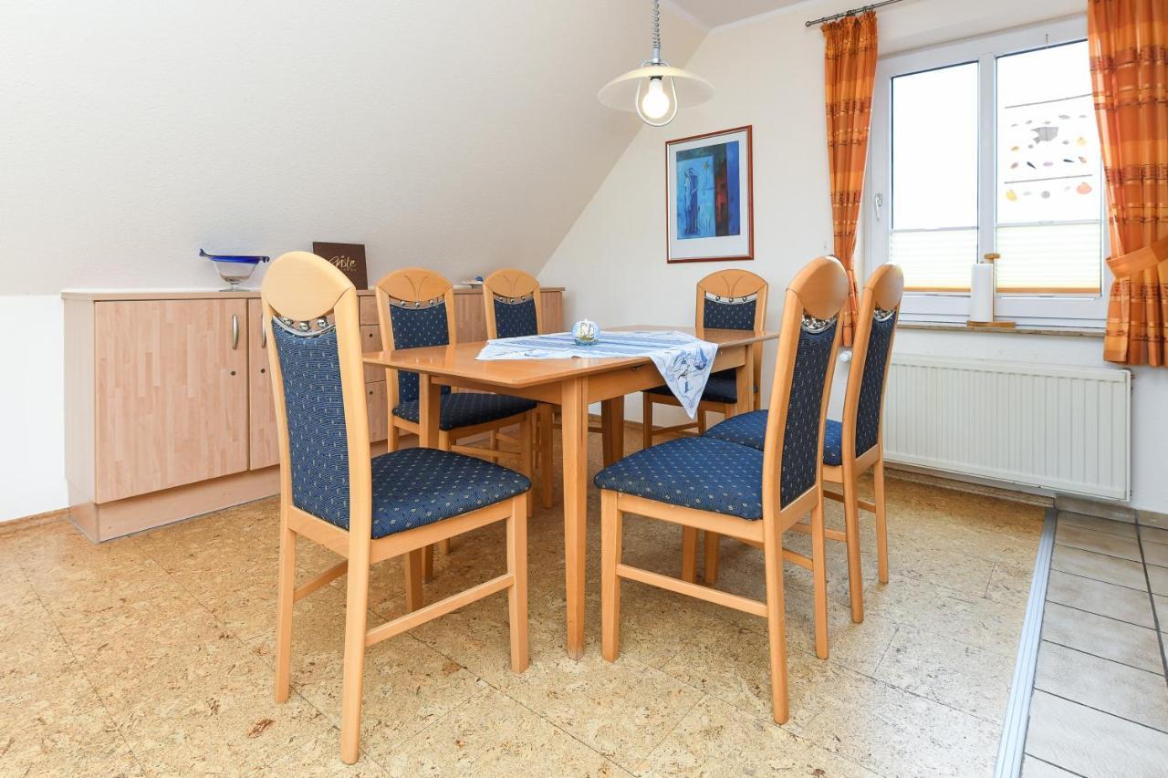Ferienwohnung Juist Inselhaus Am Deich Neuharlingersiel Eksteriør bilde